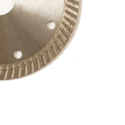 Porcellana Diamond Blade With Long Life della pressa a caldo 4.5inch 115×1.2/2.0×10×22.23mm di alta qualità