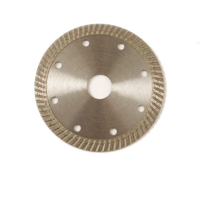 Porcellana Diamond Blade With Long Life della pressa a caldo 4.5inch 115×1.2/2.0×10×22.23mm di alta qualità